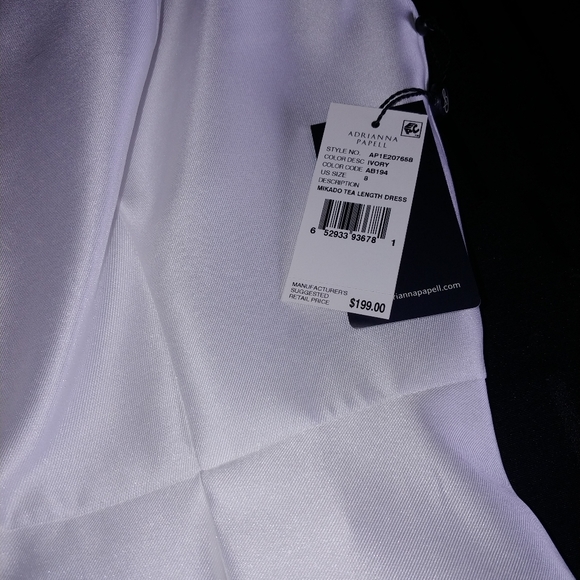 Dress - Picture 1 of 4